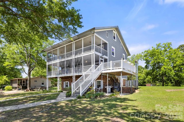 2450 Cottage Lane, Liberty Hill, SC 29074