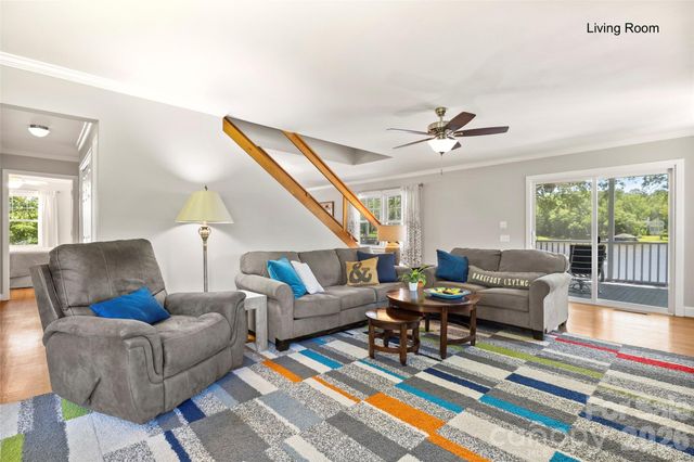 2450 Cottage Lane, Liberty Hill, SC 29074