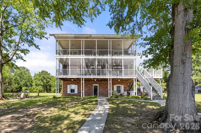 2450 Cottage Lane, Liberty Hill, SC 29074