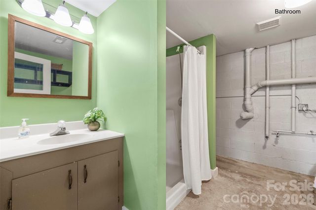 2450 Cottage Lane, Liberty Hill, SC 29074