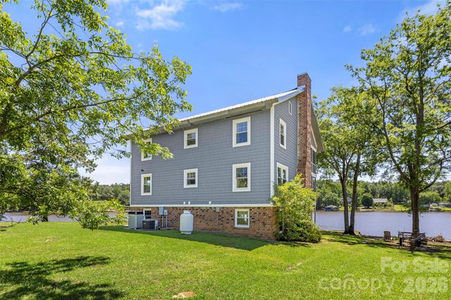 2450 Cottage Lane, Liberty Hill, SC 29074