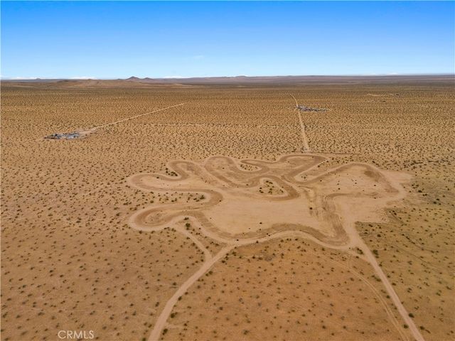 4625813 Drifting Sands Road, Adelanto, CA 92301