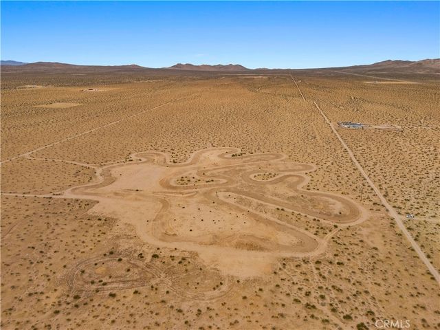 4625813 Drifting Sands Road, Adelanto, CA 92301