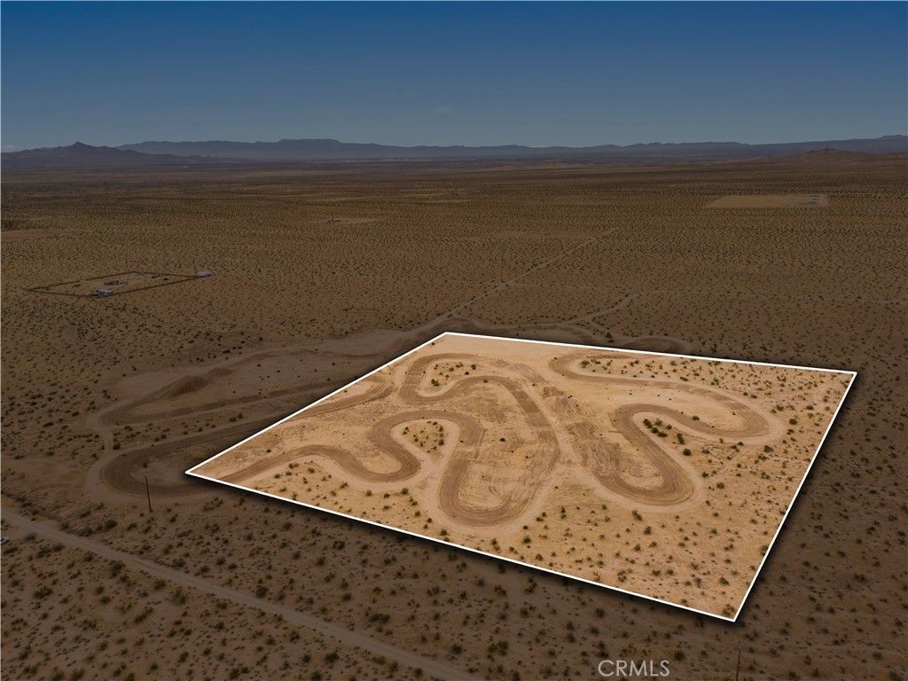 4625813 Drifting Sands Road, Adelanto, CA 92301