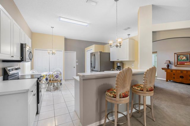 3488 63rd Square, Vero Beach, FL 32966