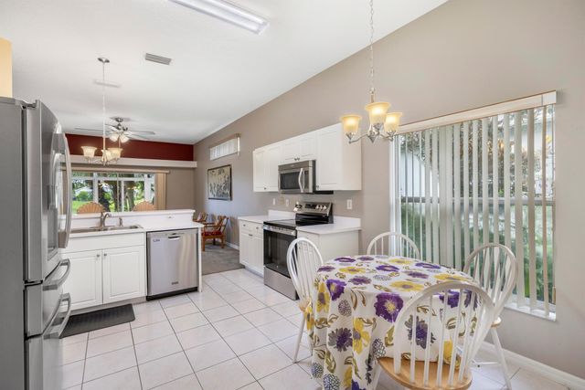 3488 63rd Square, Vero Beach, FL 32966