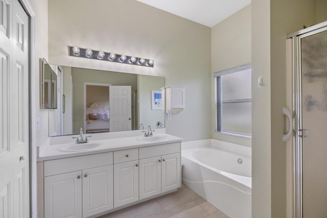 3488 63rd Square, Vero Beach, FL 32966