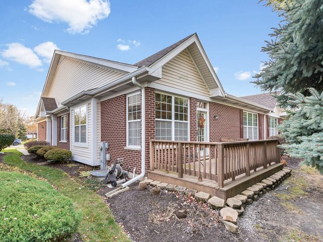 2805 Bond Circle 2805, Naperville, IL 60563