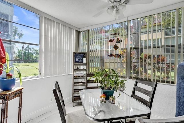 3060 Holiday Springs Boulevard 106, Margate, FL 33063