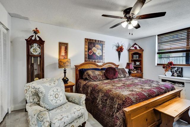 3060 Holiday Springs Boulevard 106, Margate, FL 33063
