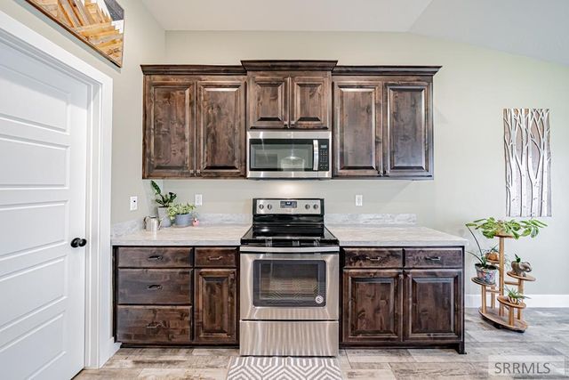 3221 Simon Street, Idaho Falls, ID 83402