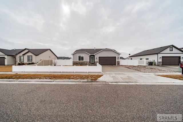 3221 Simon Street, Idaho Falls, ID 83402