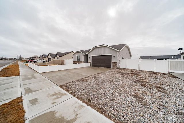 3221 Simon Street, Idaho Falls, ID 83402