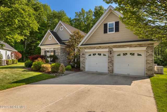23 Quincy Court, Freehold, NJ 07728