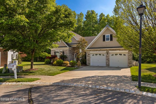 23 Quincy Court, Freehold, NJ 07728