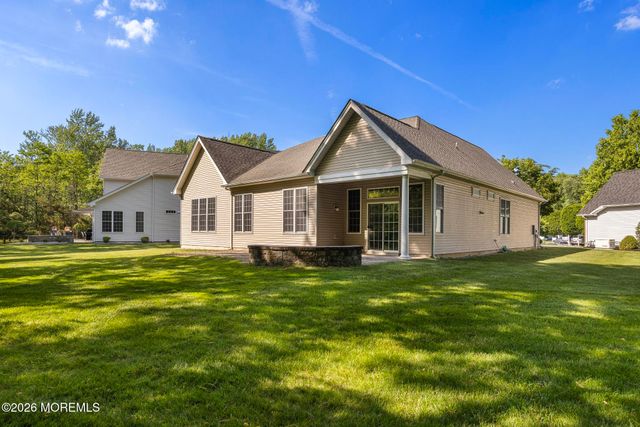 23 Quincy Court, Freehold, NJ 07728