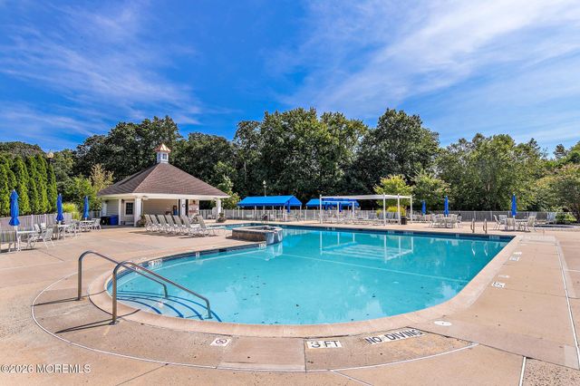 23 Quincy Court, Freehold, NJ 07728