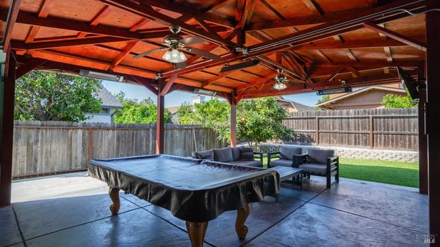 717 Capistrano Dr, Suisun City, CA 94585