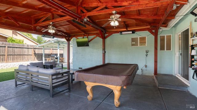 717 Capistrano Dr, Suisun City, CA 94585