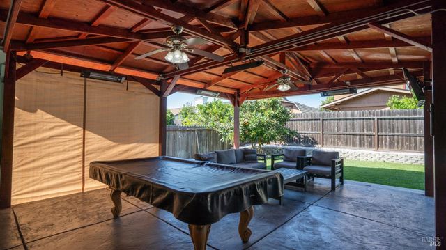717 Capistrano Dr, Suisun City, CA 94585