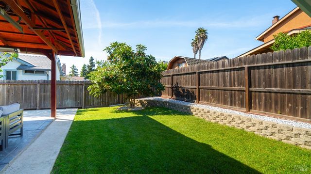 717 Capistrano Dr, Suisun City, CA 94585