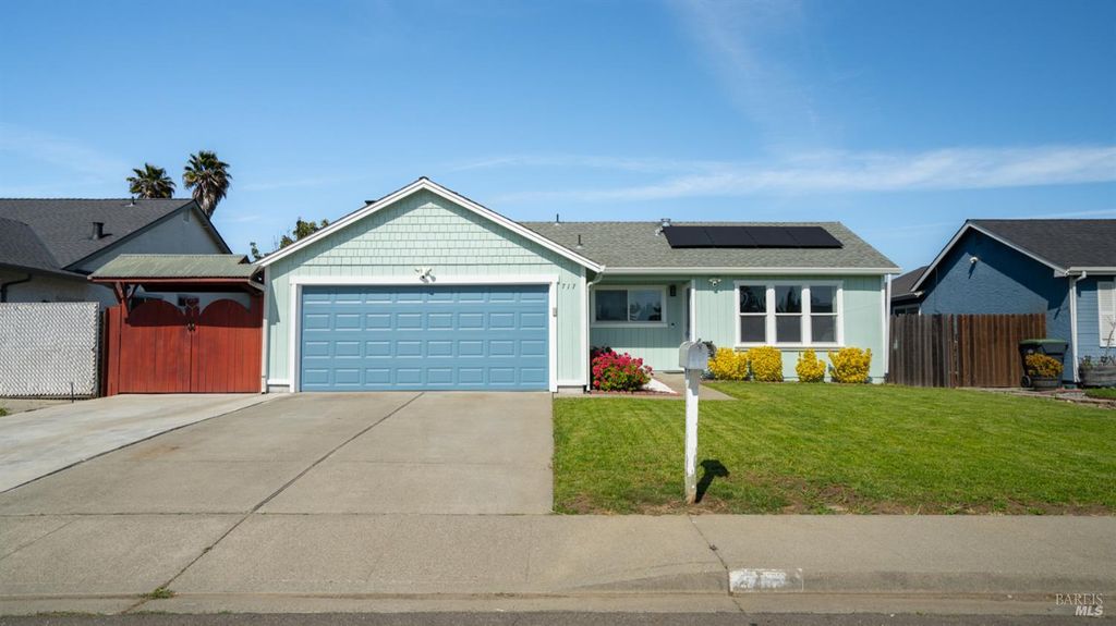 717 Capistrano Dr, Suisun City, CA 94585