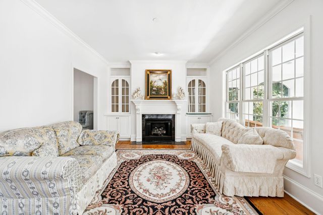 660 Ayers Drive, Charleston, SC 29412