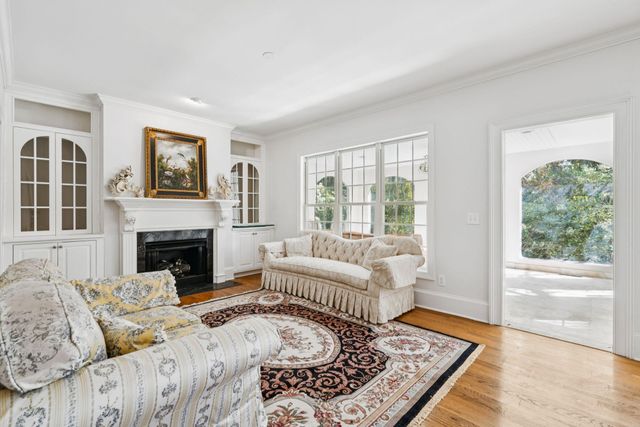 660 Ayers Drive, Charleston, SC 29412