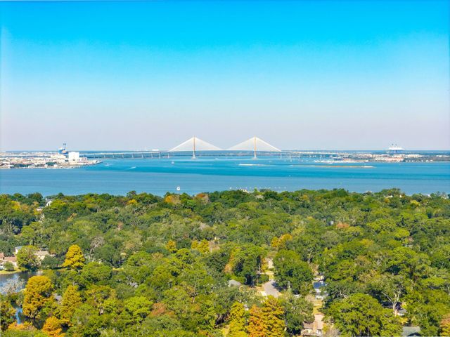 660 Ayers Drive, Charleston, SC 29412