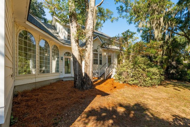660 Ayers Drive, Charleston, SC 29412
