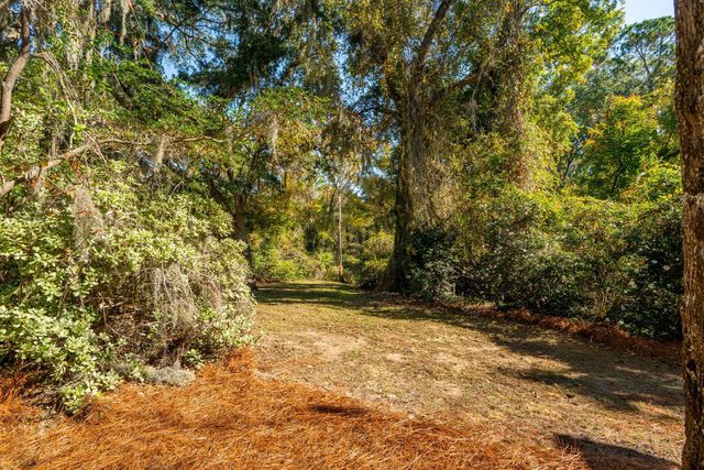 660 Ayers Drive, Charleston, SC 29412