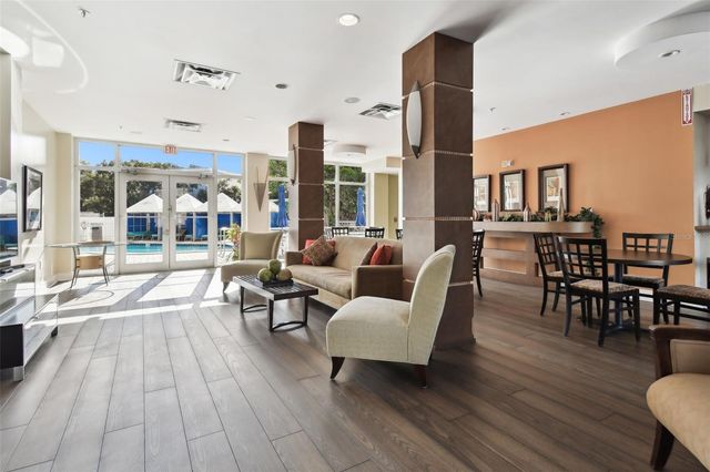 470 3RD STREET S 517, St Petersburg, FL 33701