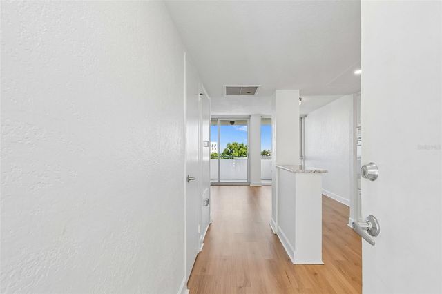 470 3RD STREET S 517, St Petersburg, FL 33701