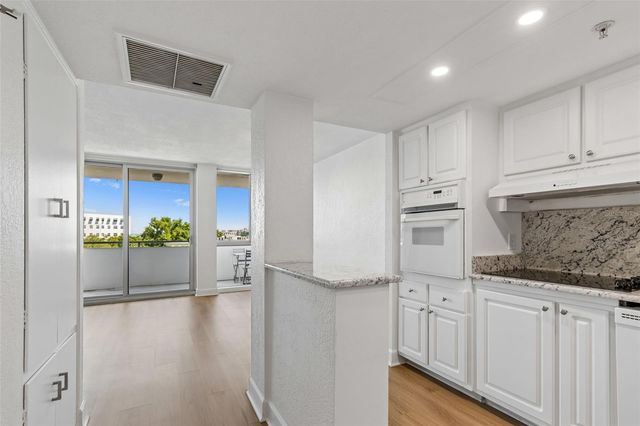 470 3RD STREET S 517, St Petersburg, FL 33701