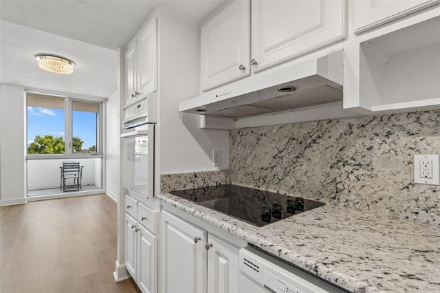 470 3RD STREET S 517, St Petersburg, FL 33701