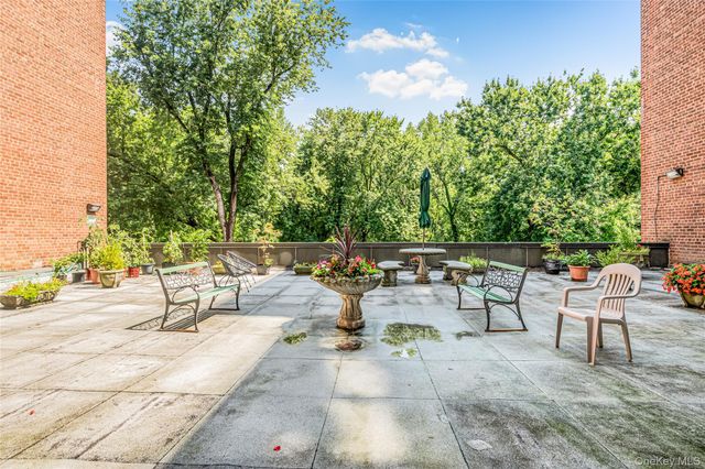 1111 Midland Avenue 4D, Bronxville, NY 10708
