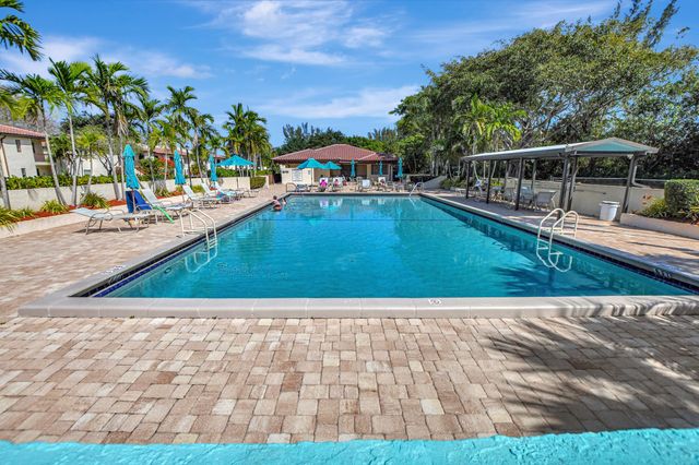 21864 Arriba Real, Boca Raton, FL 33433