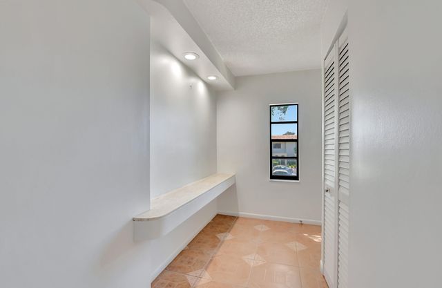 21864 Arriba Real, Boca Raton, FL 33433