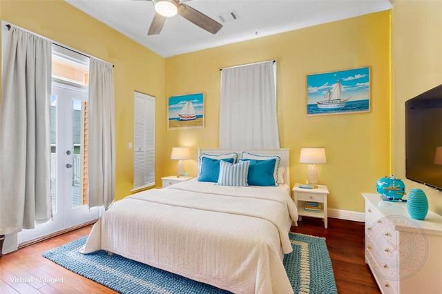 2122 Avenue K, Galveston, TX 77550