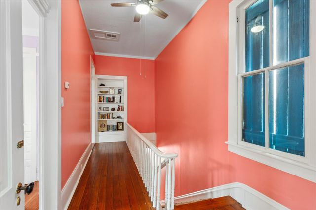 2122 Avenue K, Galveston, TX 77550
