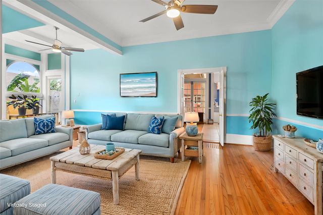 2122 Avenue K, Galveston, TX 77550