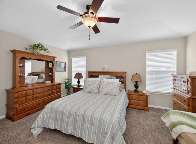 614 Lantana Ave, Lockhart, TX 78644