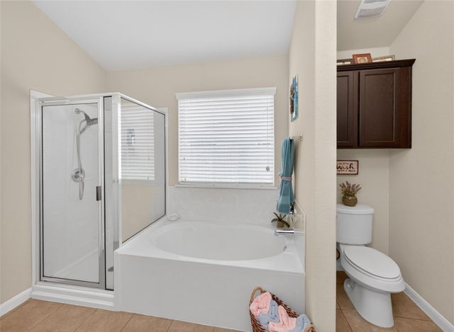 614 Lantana Ave, Lockhart, TX 78644