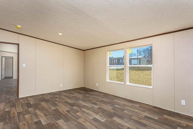 176 Meadow Lawn Drive, Englewood, TN 37329