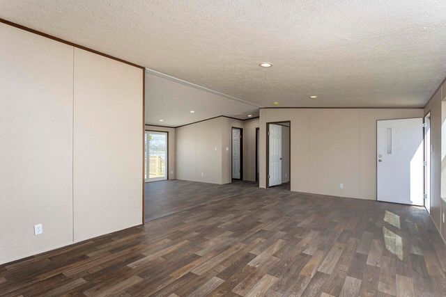 176 Meadow Lawn Drive, Englewood, TN 37329