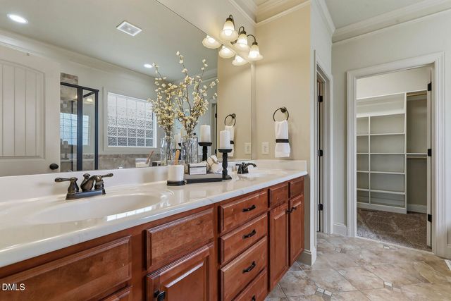4132 Field Oak Drive, Wake Forest, NC 27587
