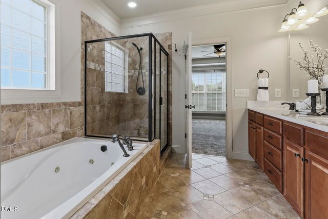 4132 Field Oak Drive, Wake Forest, NC 27587