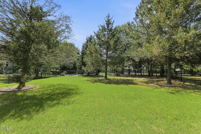 4132 Field Oak Drive, Wake Forest, NC 27587