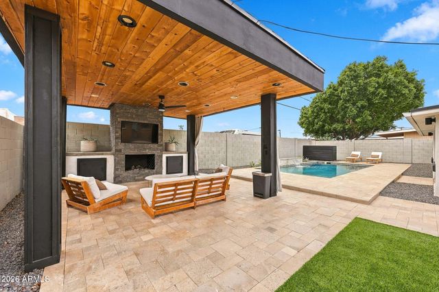 7323 E ALMERIA Road, Scottsdale, AZ 85257
