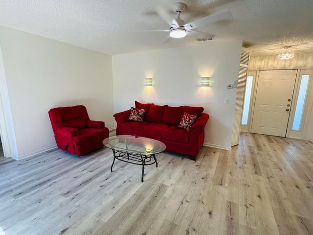 3953 Cocoplum Circle 3611, Coconut Creek, FL 33063